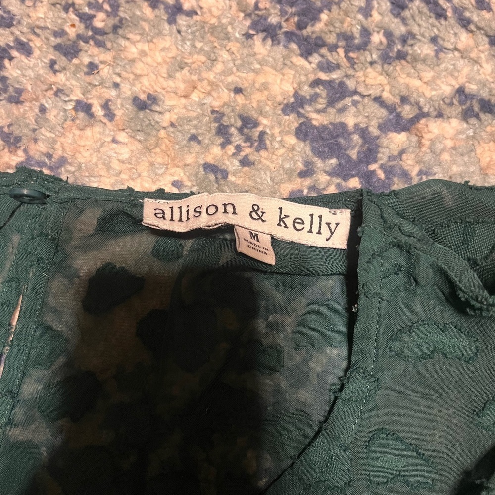 Allison & Kelly Green Textured Tiered Dress - Size M - Picture 2 of 2